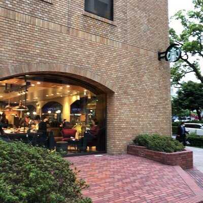 スターバックスコーヒー横浜公園店
