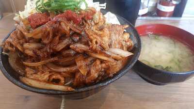 伝説のすた丼屋 横浜西口店