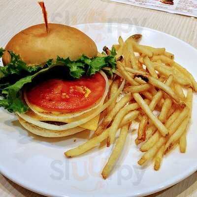 テディーズ ビガー バーガー 横浜みなとみらいワールドポーターズ店