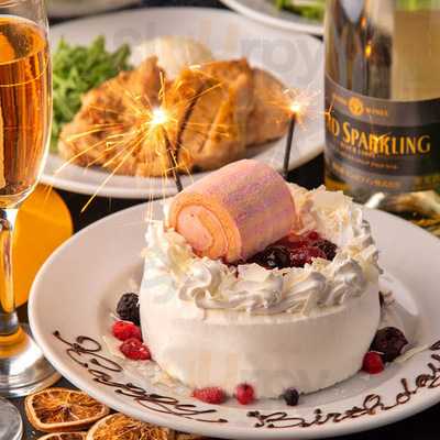 肉バルgaburi 横浜駅前店