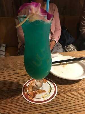 アロハテーブル 飯田橋