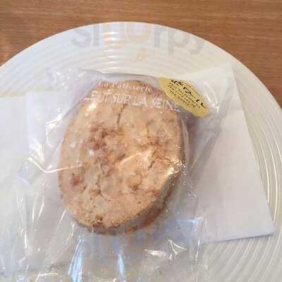 イル・プルー・シュル・ラ・セーヌ