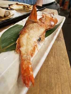 魚河岸 魚〇本店