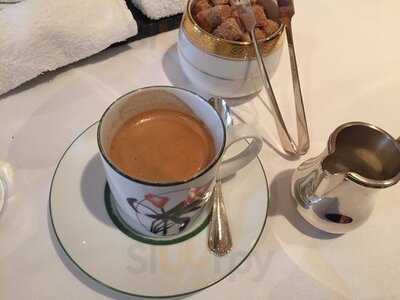 ラ ブラッスリー シェ松尾