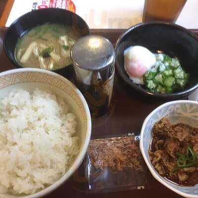 すき家 横浜山下町店