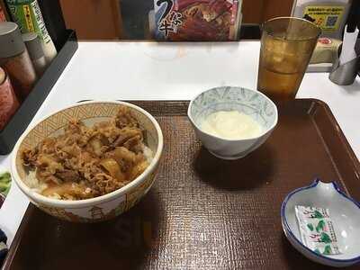 すき家 横浜山下町店