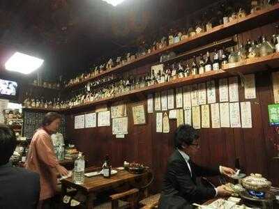 栄屋酒場
