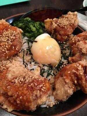 とりまる クイーンズイースト店