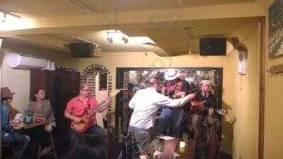 Tomei's Wine Bar & Wine Shop