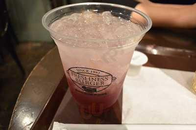 フレッシュネスバーガー 神田須田町店