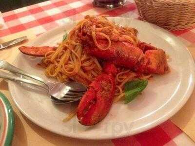 トラットリア フィオーレ