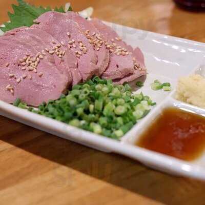 煮込み・もつ焼き 八郎酒場 桜木町店