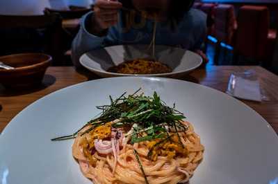 壁の穴日比谷シャンテ店