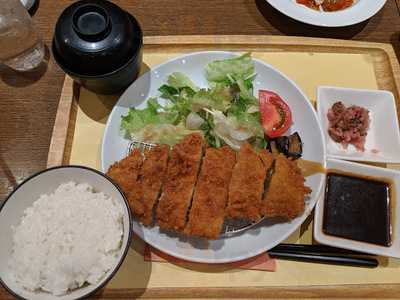 ロイヤルホスト秋葉原店