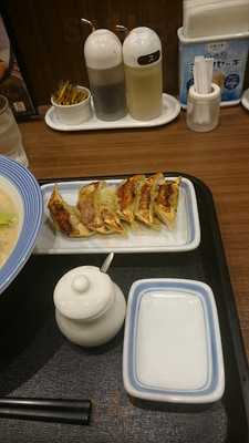 リンガーハット 京急鶴見店