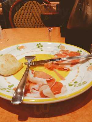 サイゼリヤ 鶴ヶ峰南口店