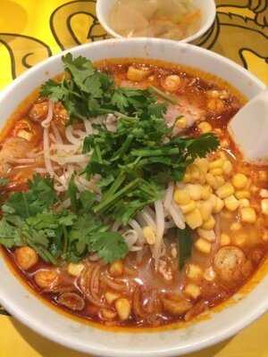 ティーヌン 神保町店