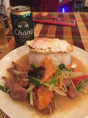 ティーヌン 神保町店