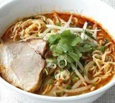 ティーヌン 神保町店