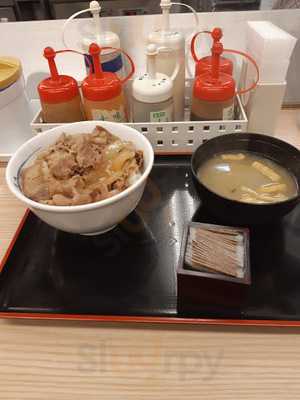 松屋 鶴見店