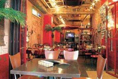 オリエンタル テーブル