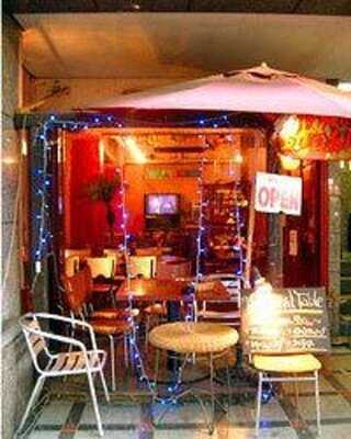 オリエンタル テーブル