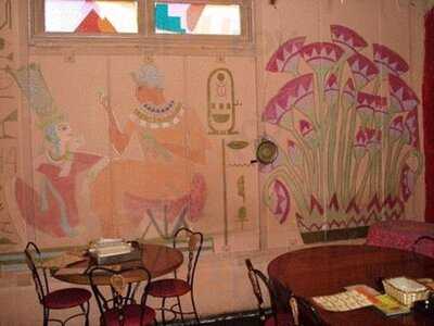 オリエンタル テーブル