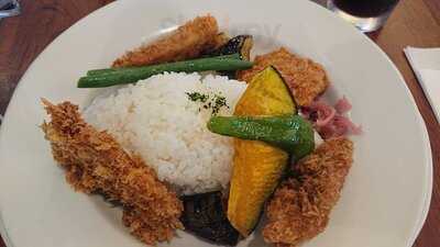 ロイヤルホスト上大岡店