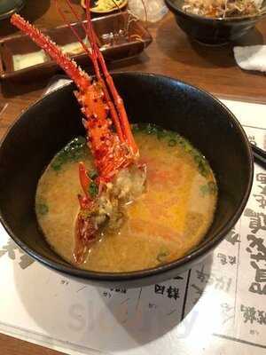 弥平 横浜鶴屋町店