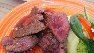 カフェ＆ワイン バジル