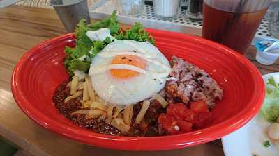 カフェ＆ワイン バジル