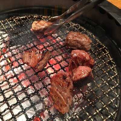 焼肉キッチンスタジアム 黒5 本店