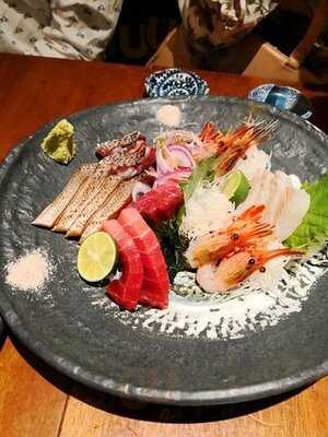 魚まみれ眞吉 宮益坂店