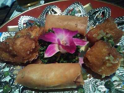 ラウンジバーリラ