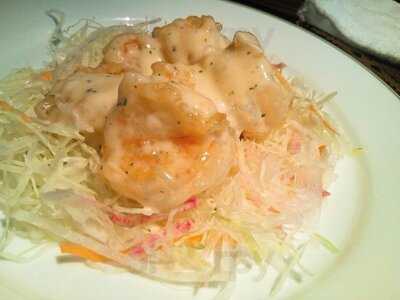 ラウンジバーリラ