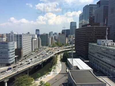 ラウンジバーリラ