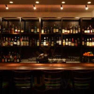 横浜 関内のライブレストランバーparadise Cafe