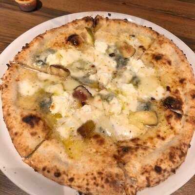 800°degrees 東京国際フォーラム店