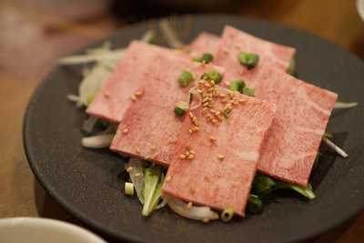 恵比寿 ホルモンや まる福