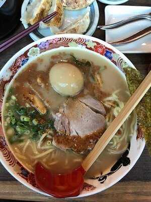 とんこつラーメン七志 上大岡店