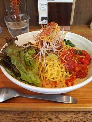 らーめんshigetomi