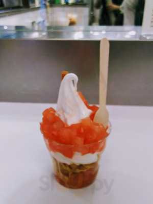 小岩井農場 エキュート東京店