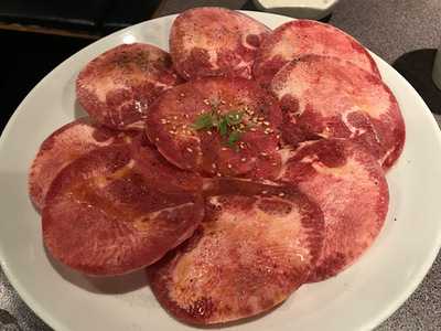 焼肉トラジ 国際フォーラム横店