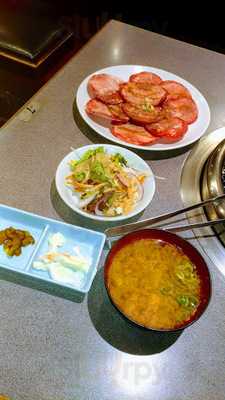 焼肉トラジ 国際フォーラム横店