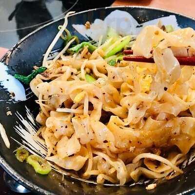 小尾羊 蒙古薬膳火鍋しゃぶしゃぶ 横浜西口店