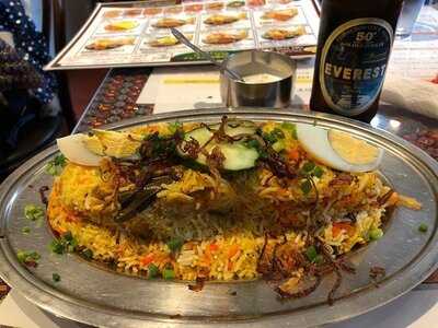 サラム ナマステ