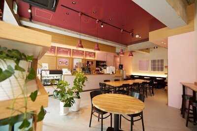 Allison House Cafe Azamino