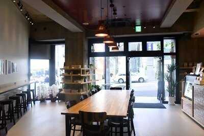 Allison House Cafe Azamino