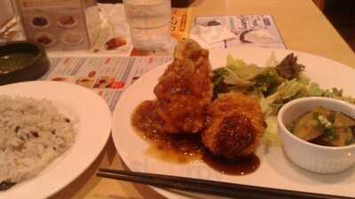 ジョナサン新子安店