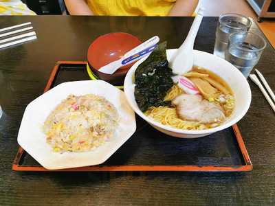 横濱 一品香 若葉台店